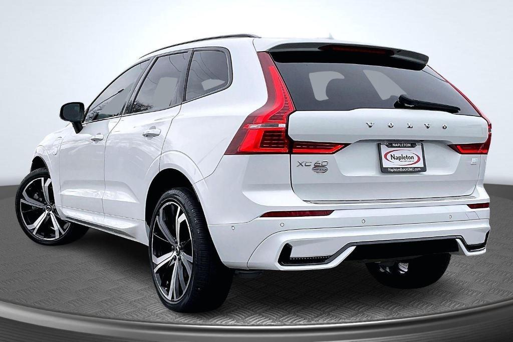 used 2022 Volvo XC60 Recharge Plug-In Hybrid car, priced at $41,995