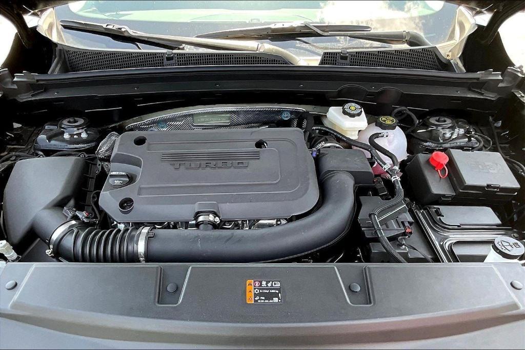 new 2025 Buick Envision car, priced at $37,740