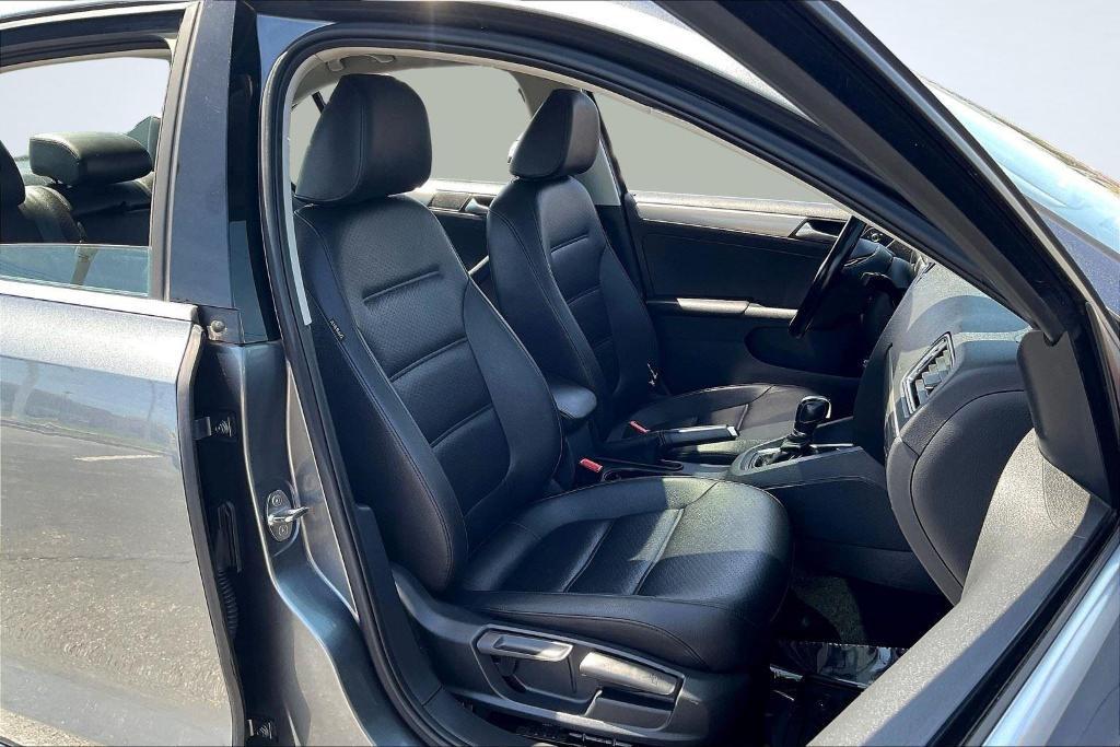 used 2016 Volkswagen Jetta car, priced at $9,995
