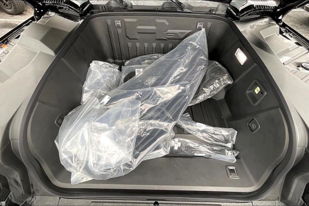 new 2025 GMC HUMMER EV SUV car, priced at $105,440
