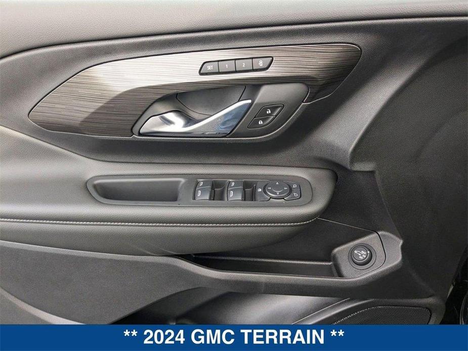 new 2024 GMC Terrain car, priced at $34,625