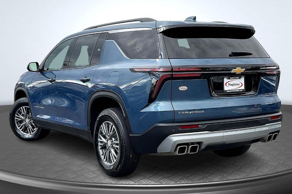 used 2025 Chevrolet Traverse car, priced at $34,249