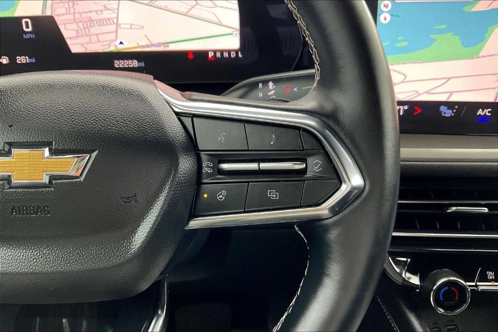 used 2025 Chevrolet Traverse car, priced at $34,249