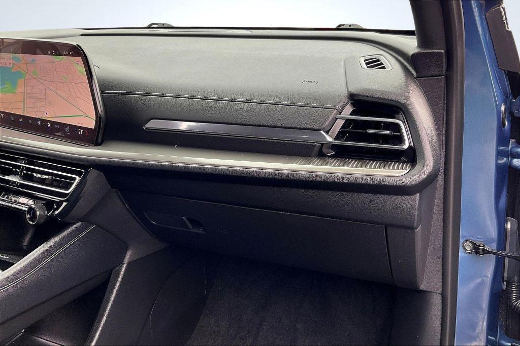 used 2025 Chevrolet Traverse car, priced at $34,249