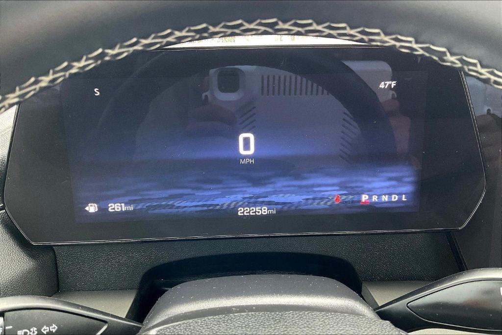 used 2025 Chevrolet Traverse car, priced at $34,249