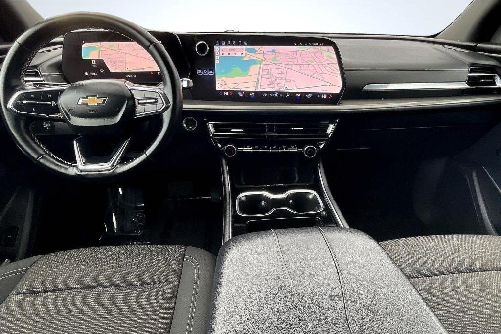 used 2025 Chevrolet Traverse car, priced at $34,249