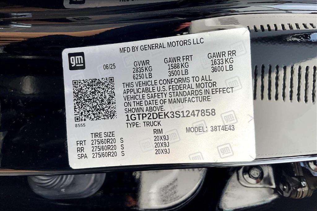 new 2025 GMC Canyon car, priced at $50,032