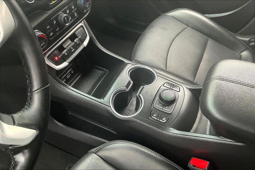 used 2024 GMC Terrain car, priced at $21,999