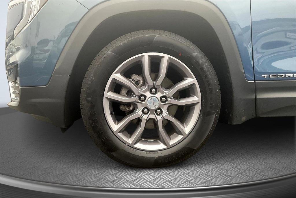 used 2024 GMC Terrain car, priced at $21,999