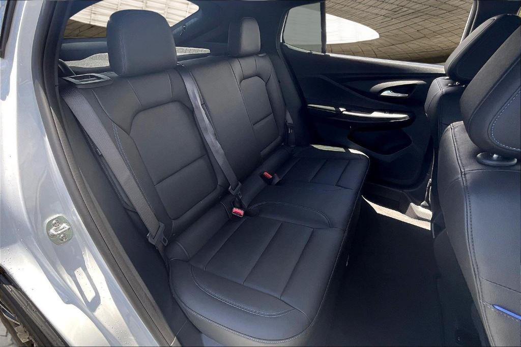 new 2025 Buick Envista car, priced at $29,575