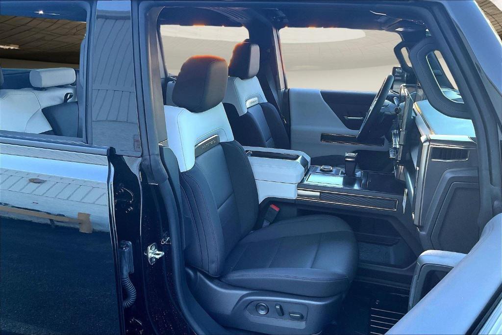 new 2025 GMC HUMMER EV Pickup car, priced at $91,265