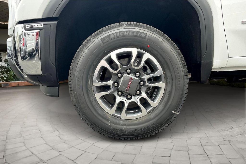 new 2025 GMC Sierra 2500 car, priced at $54,555