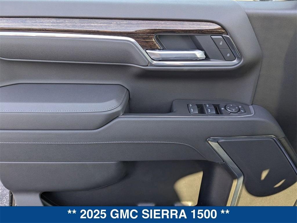 new 2025 GMC Sierra 1500 car, priced at $57,115