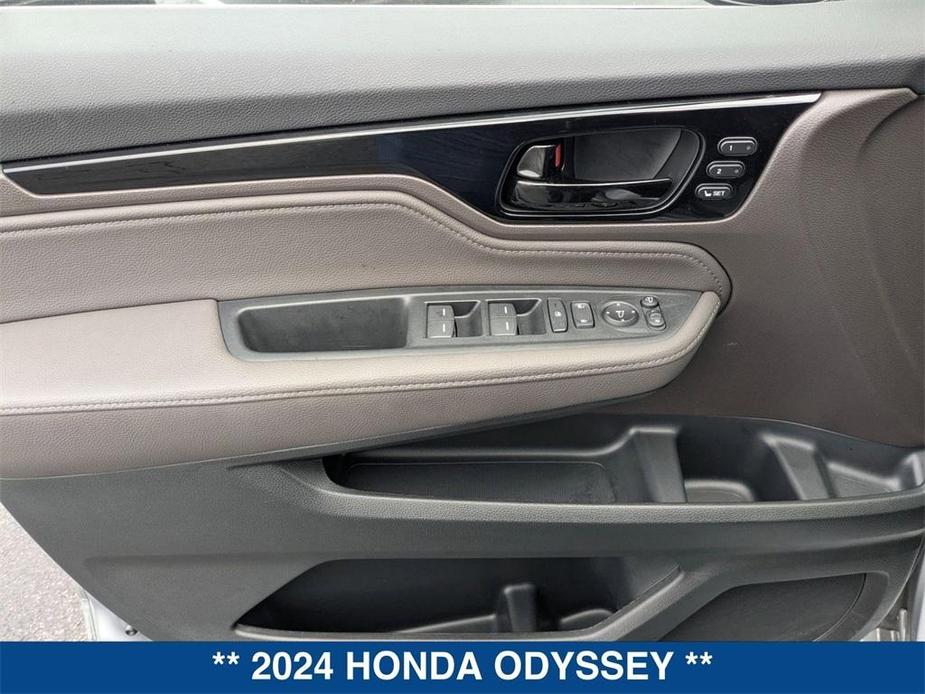 used 2024 Honda Odyssey car, priced at $43,997