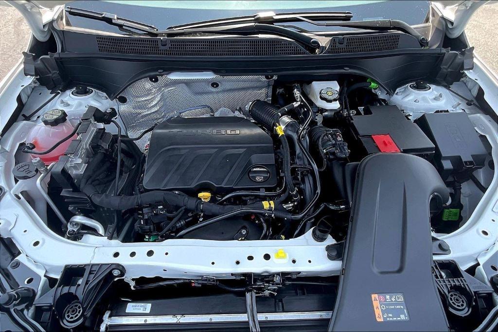 new 2025 Buick Envista car, priced at $24,445