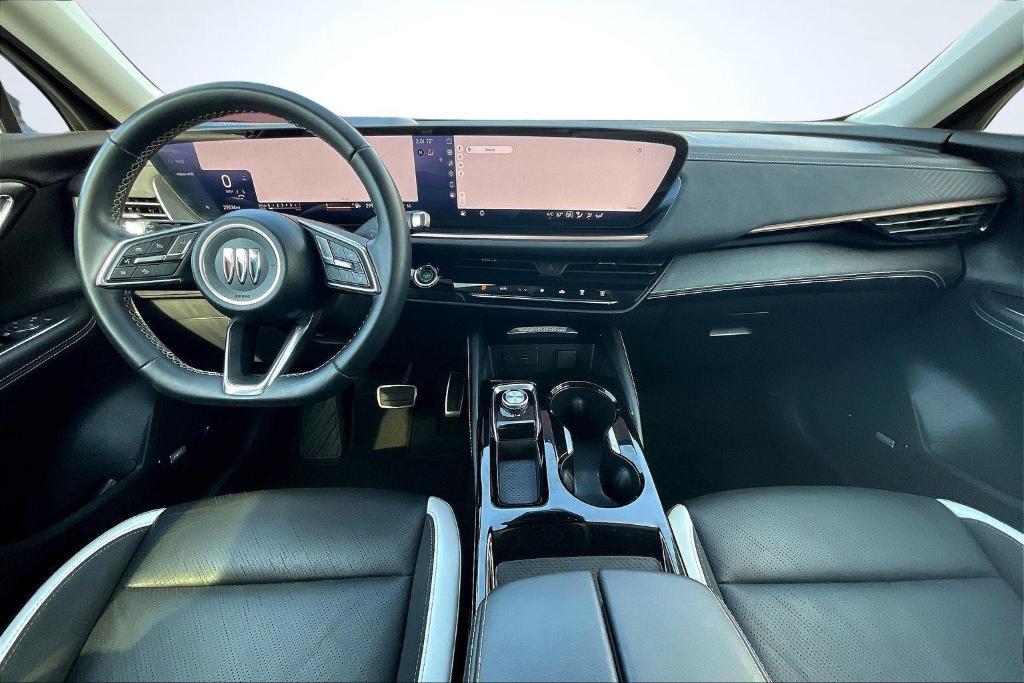 used 2024 Buick Envision car, priced at $26,999