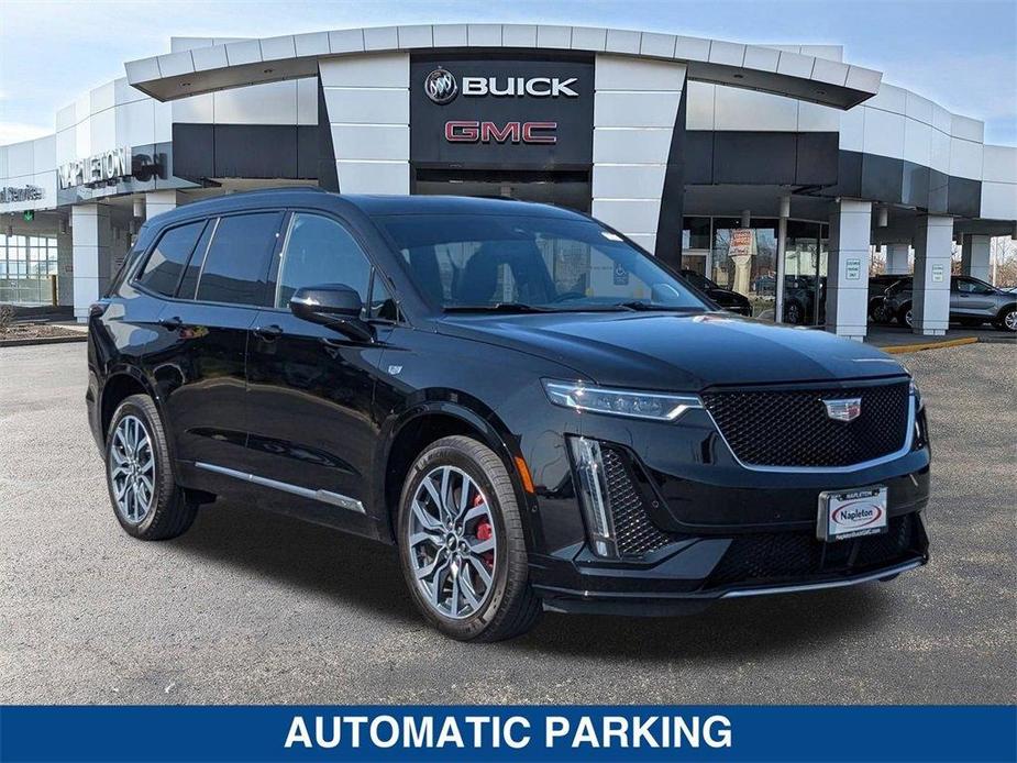 used 2022 Cadillac XT6 car, priced at $37,123