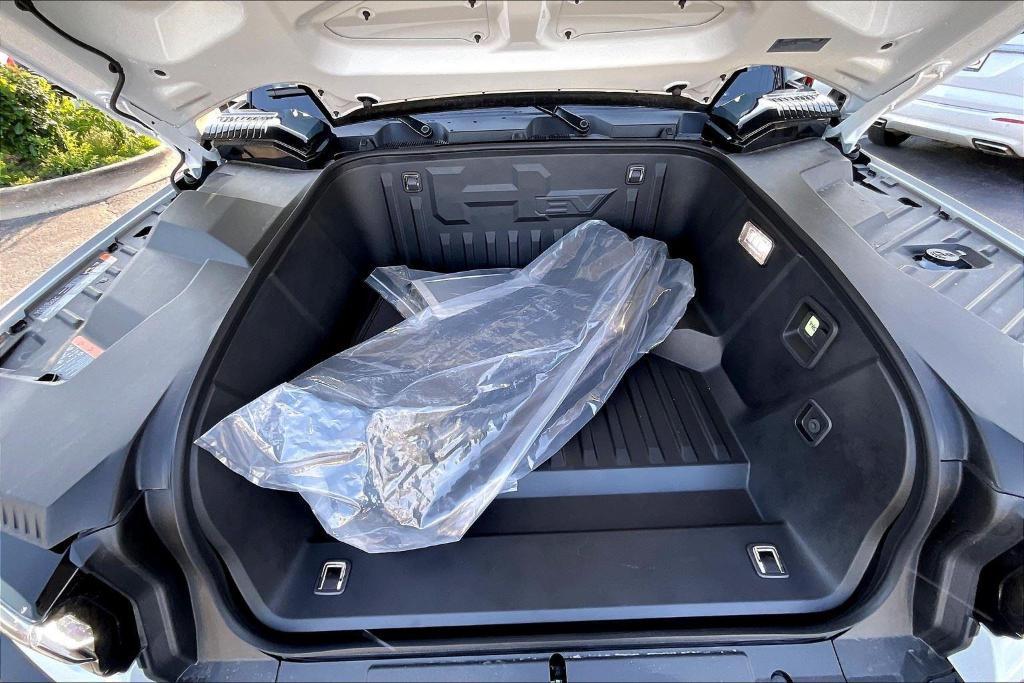 new 2025 GMC HUMMER EV SUV car, priced at $104,945