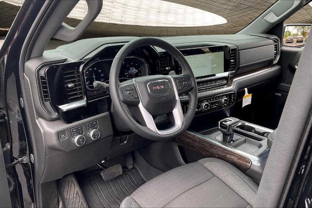 new 2025 GMC Sierra 1500 car, priced at $56,478