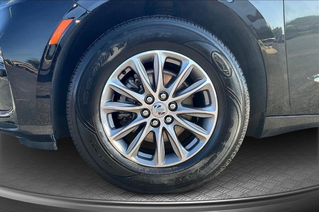 used 2024 Buick Enclave car, priced at $26,999