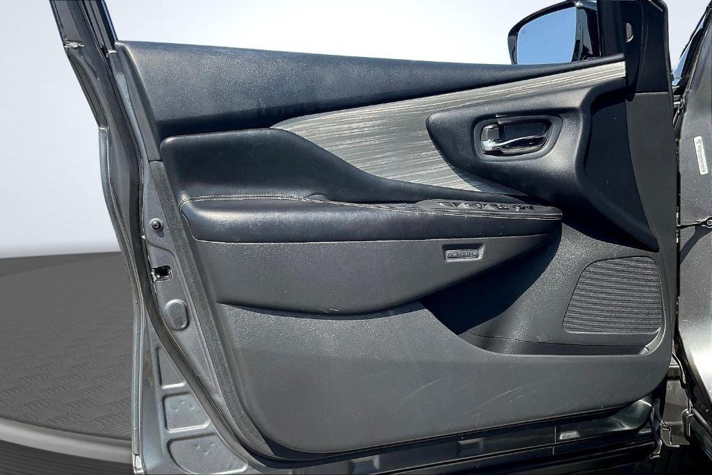 used 2015 Nissan Murano car, priced at $8,888