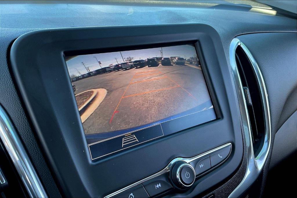 used 2022 Chevrolet Equinox car, priced at $21,989