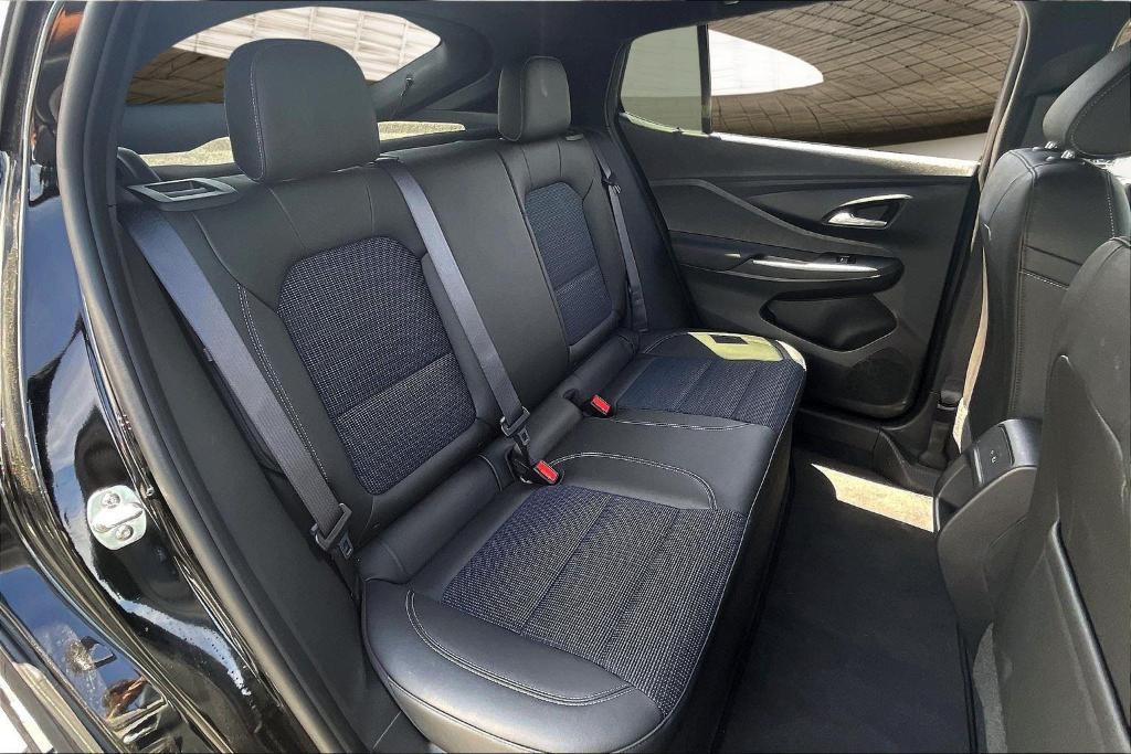 new 2025 Buick Envista car, priced at $24,975