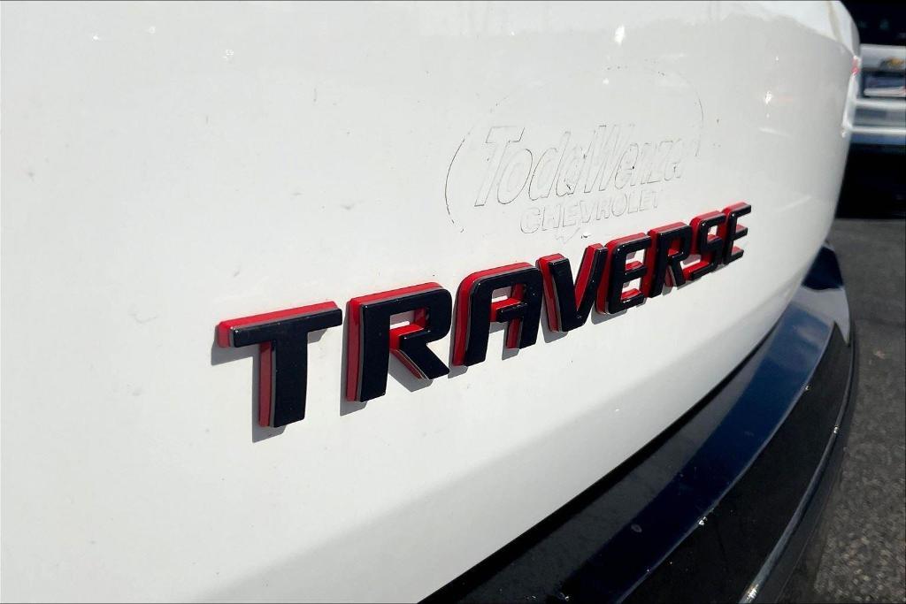 used 2023 Chevrolet Traverse car, priced at $38,788