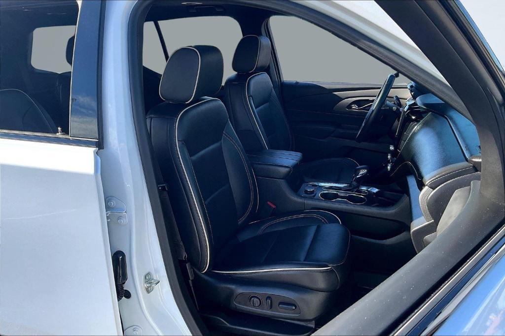 used 2023 Chevrolet Traverse car, priced at $38,788