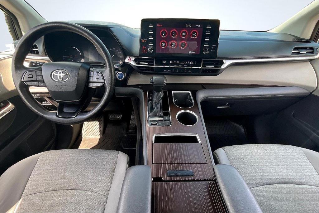 used 2022 Toyota Sienna car, priced at $35,888