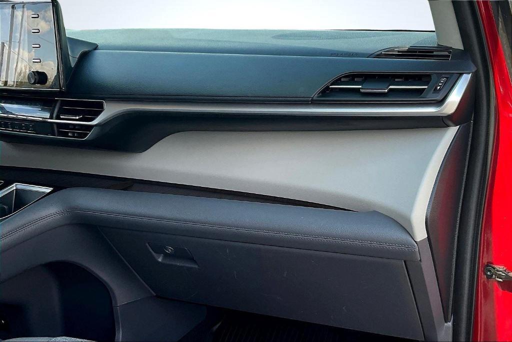 used 2022 Toyota Sienna car, priced at $35,888