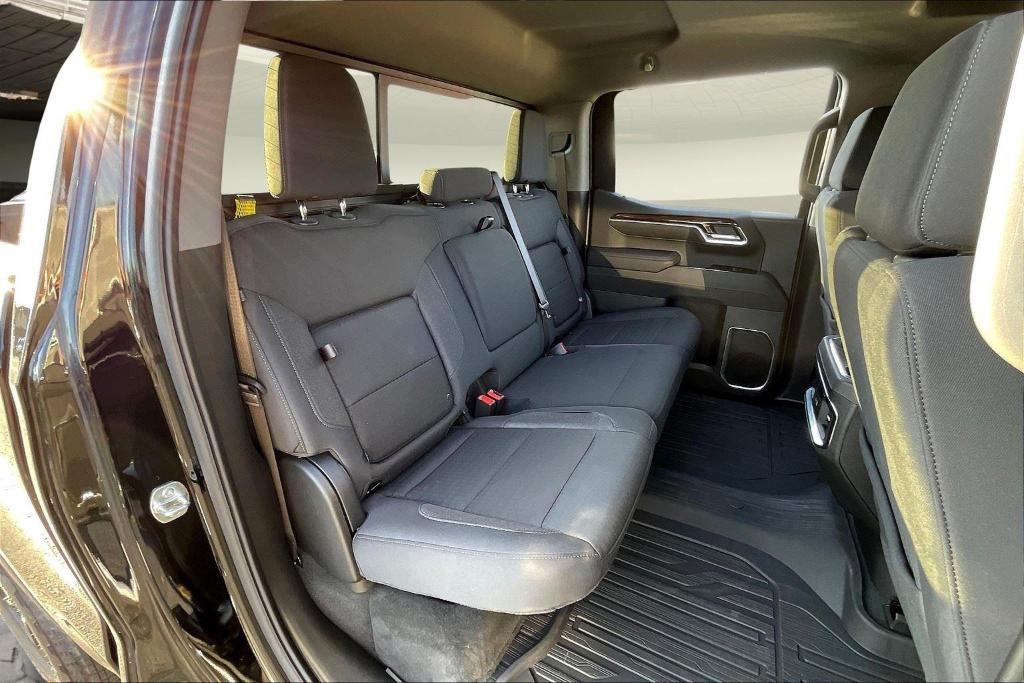new 2025 GMC Sierra 1500 car, priced at $58,126