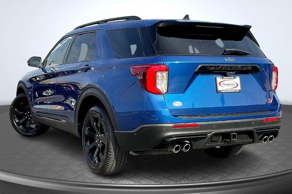 used 2022 Ford Explorer car, priced at $33,333