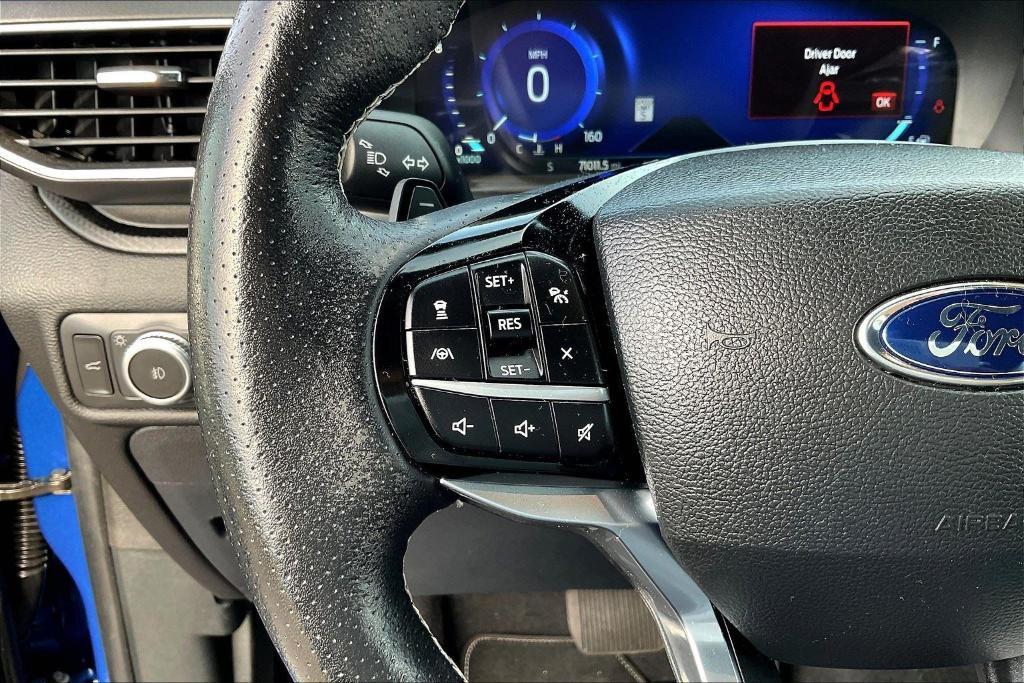 used 2022 Ford Explorer car, priced at $33,333