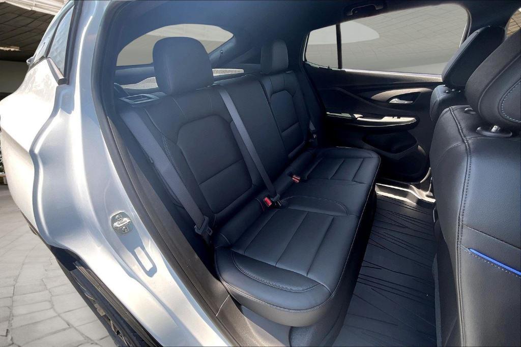 new 2025 Buick Envista car, priced at $26,540