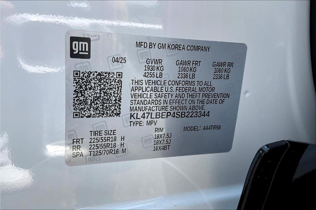 new 2025 Buick Envista car, priced at $26,540