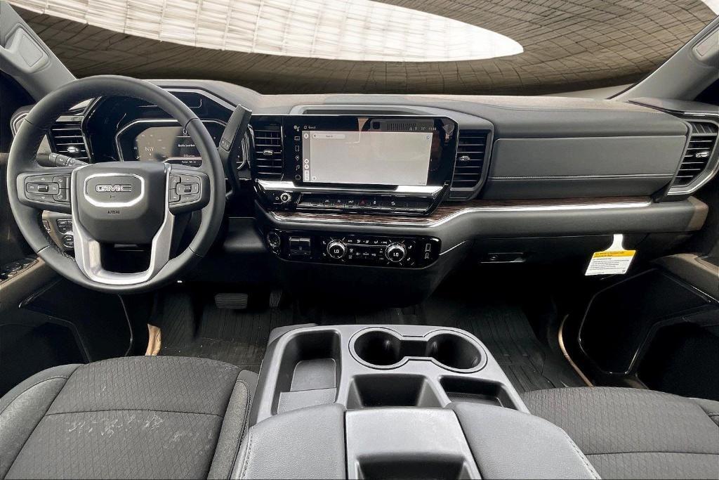 new 2024 GMC Sierra 1500 car, priced at $48,853