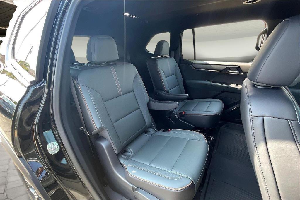 new 2025 GMC Acadia car, priced at $48,542