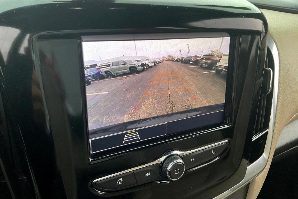 used 2023 Chevrolet Traverse car, priced at $27,979