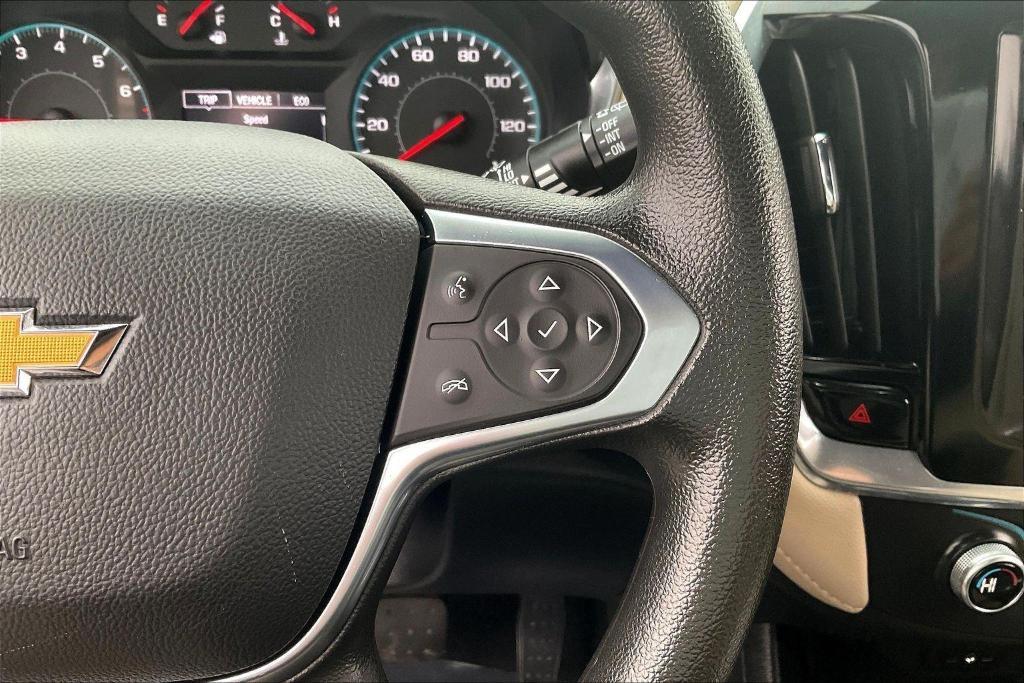 used 2023 Chevrolet Traverse car, priced at $27,979