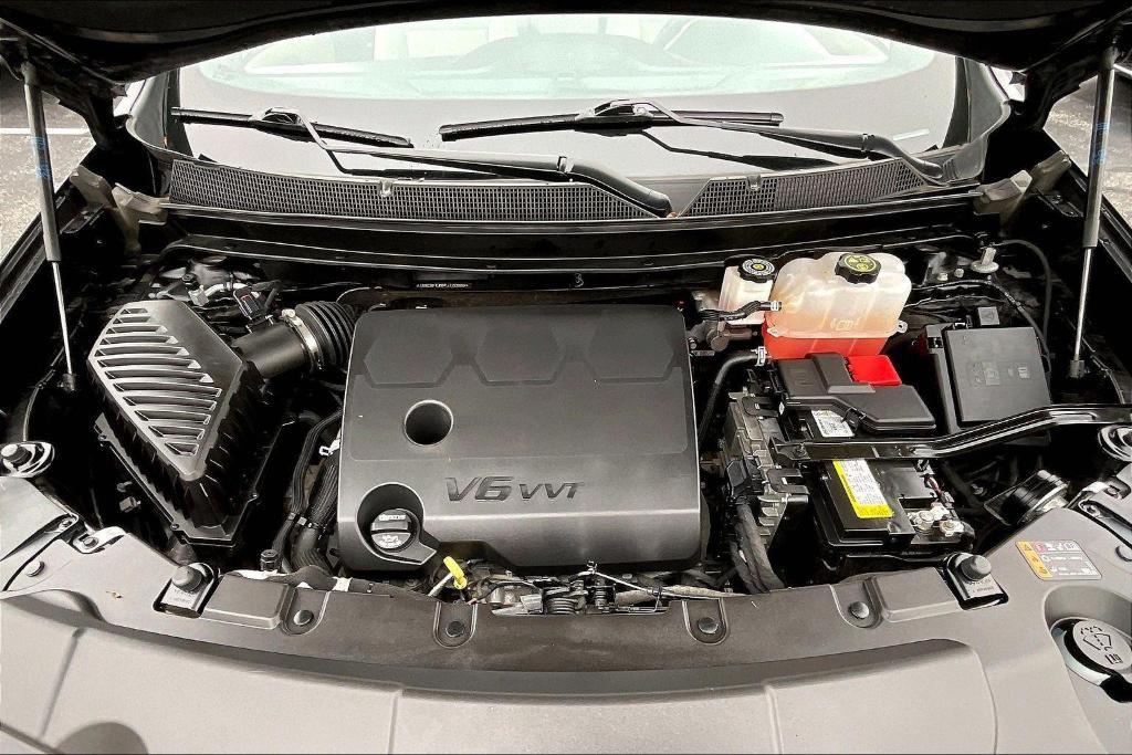 used 2023 Chevrolet Traverse car, priced at $27,979