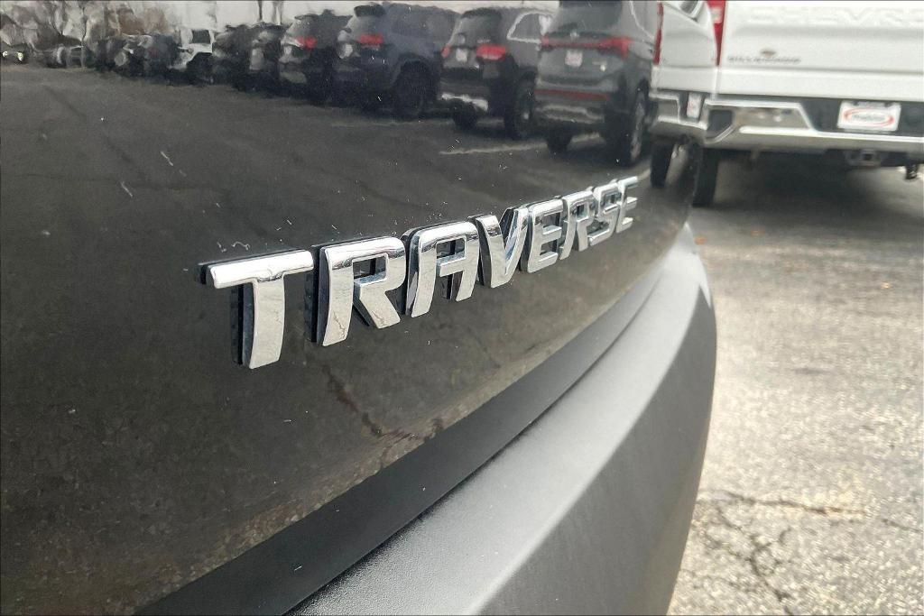 used 2023 Chevrolet Traverse car, priced at $27,979