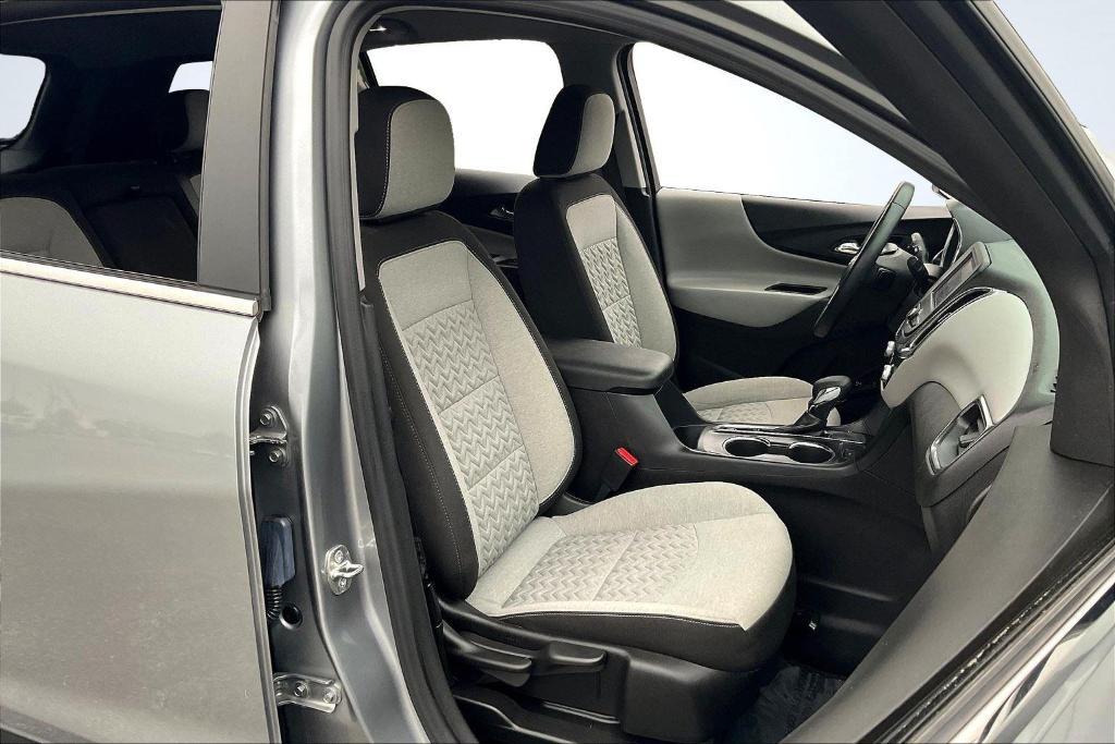 used 2024 Chevrolet Equinox car, priced at $18,999