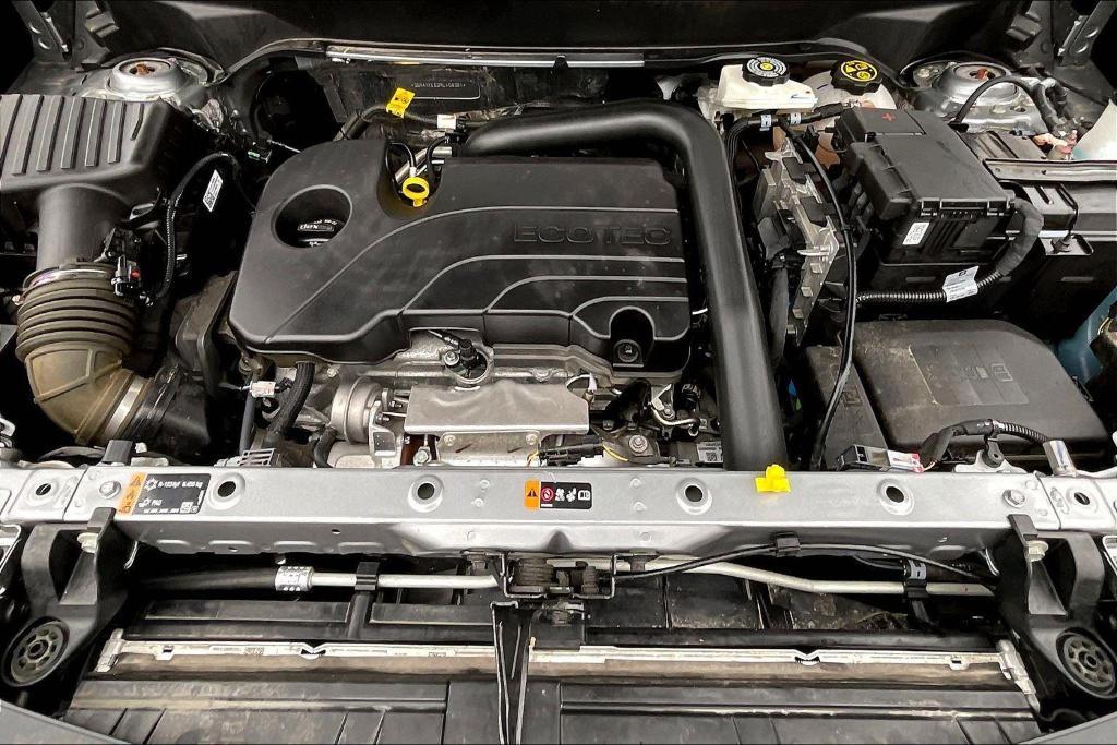 used 2024 Chevrolet Equinox car, priced at $18,999