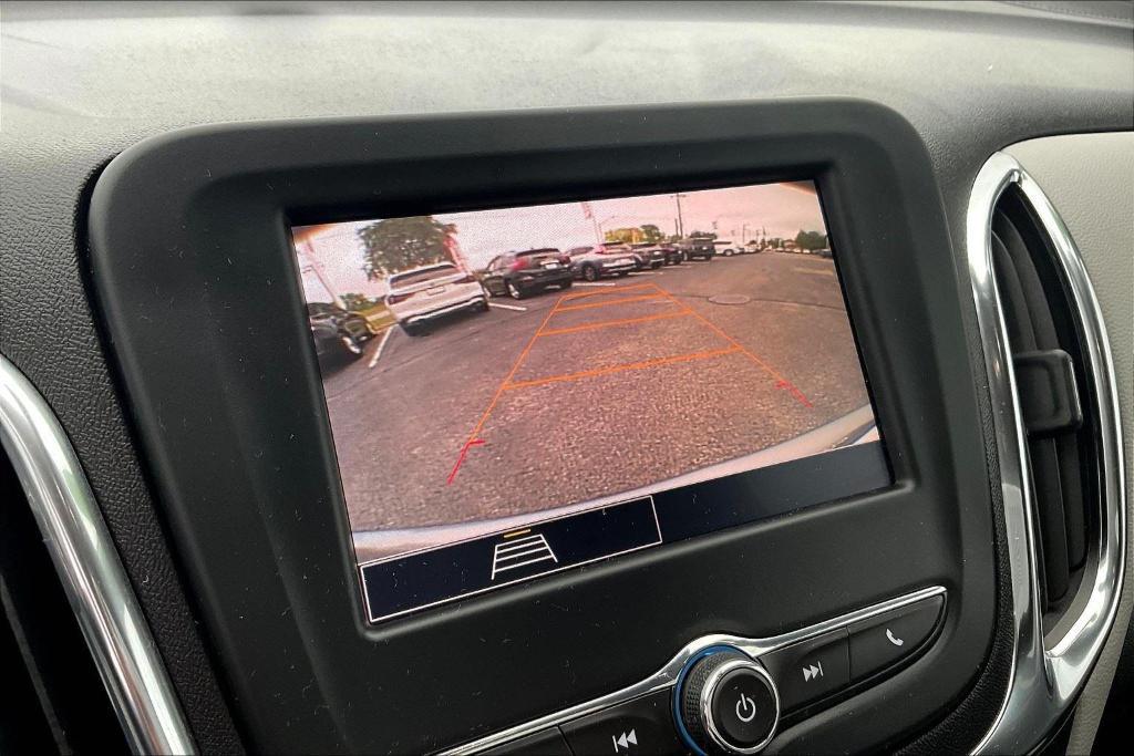 used 2024 Chevrolet Equinox car, priced at $18,999