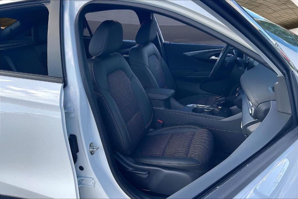 new 2026 Buick Envista car, priced at $27,850