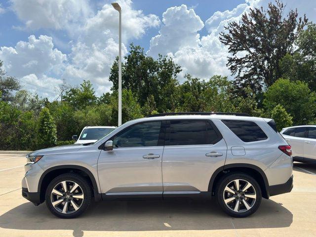new 2025 Honda Pilot car, priced at $50,670