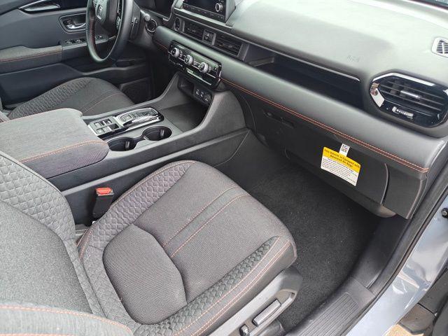 used 2025 Honda Pilot car, priced at $41,419