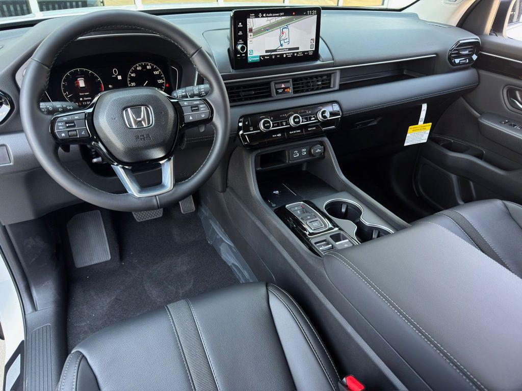 new 2025 Honda Pilot car, priced at $52,235