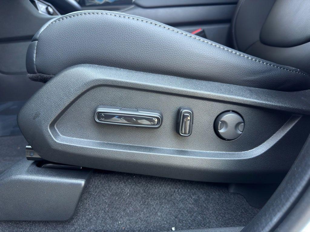 new 2025 Honda Pilot car, priced at $52,235